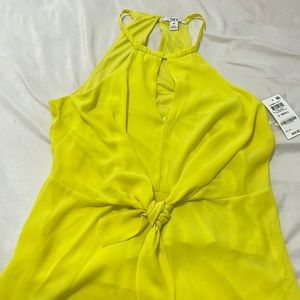 yellow bar III tank top, perfect for the hot weather and not worn once!